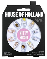 Unghie finte con colla