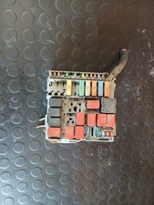 scatola fusibili vano motore 51781452  fiat 500 dal 2007 al 2014