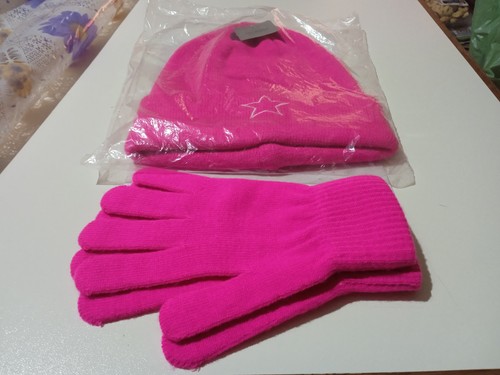 Set berretto guanti rosa - e,