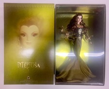 Barbie bambola come Medusa
