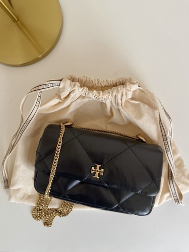 Borsa con patta trapuntata