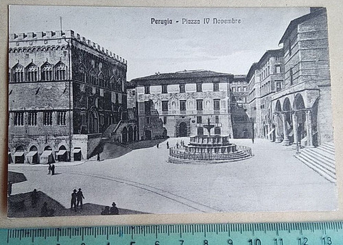Perugia piazza iv novembre - perugia,