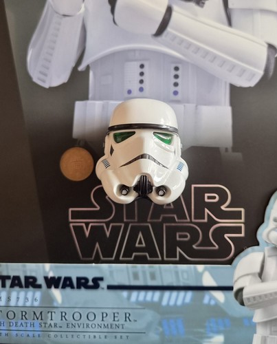 Hot toys star - hot,