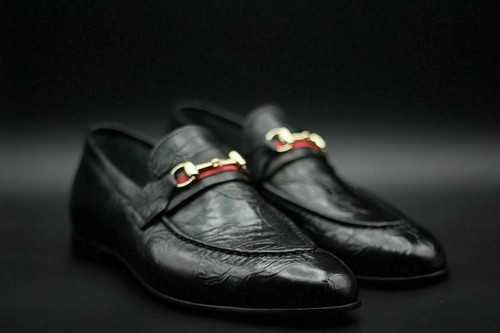 Scarpe fatte mano uomo su - mano,