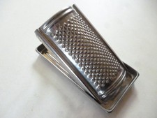 VINTAGE FOOD GRADER GRATTUGIA