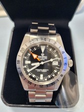 Incipio 9 Explorer II