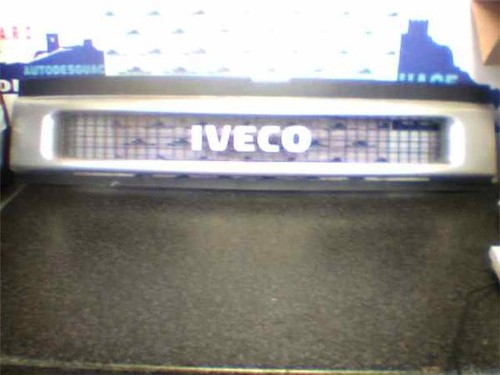 Rejilla capo iveco - rejilla,