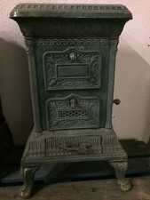 Stufa In ghisa smaltata Verde D'epoca fine 800 primi 900