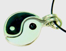 BUTW-  ( 10 pc ) Yin and Yang