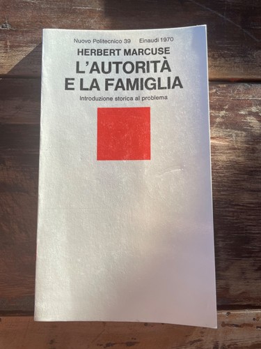 Autorità famiglia - e,