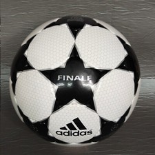 Pallone ufficiale Adidas finale UEFA Champions League 2001/2002 nero N bianco.