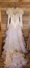 Splendido abito da sposa con