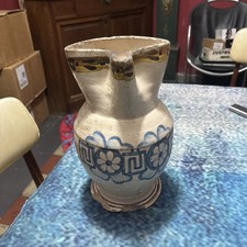 Antica brocca in ceramica di