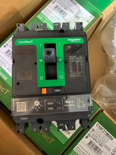 Nuovo interruttore schneider - nuovo,