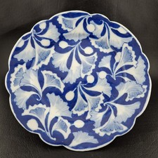 Piatto stampato foglia di ginko bianco e blu