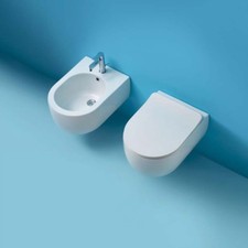 Sanitari sospesi Kerasan Flo 54 vaso Norim, bidet  e coprivaso avvolgente