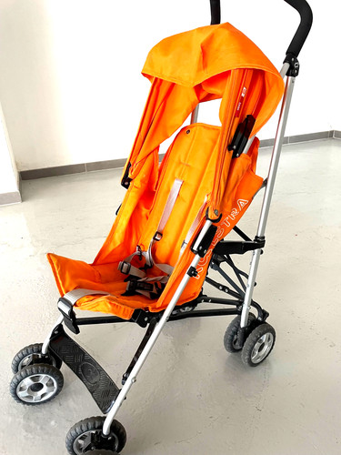 Passeggino ultraleggero - ,