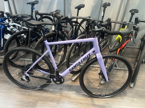 Santa cruz stigmata size - santa,
