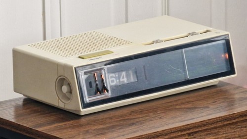 Philips flip clock - clock, radio