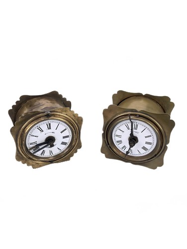 Due antichi orologi pendolo - due,