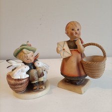 GOEBEL HUMMEL GERMANIA OVEST DUE ANTICHE STATUINE IN CERAMICA VINTAGE