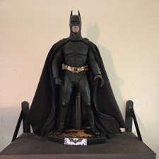 Hot Toys Movie Masterpiece Batman Begins Modellino Batman MMS595 12" scala 1:6