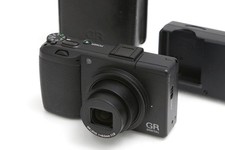 Fotocamera digitale compatta