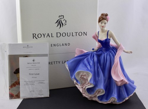 Figurina royal doulton - royal, first