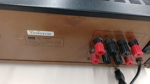 Amplificatore stereo integrato