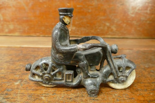 Antico giocattolo motocicletta