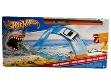 Hot Wheels Shark Slammer Playset Pista 2011 NUOVO omaggio P&P