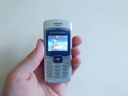Sony ericsson t230 telephono - -,