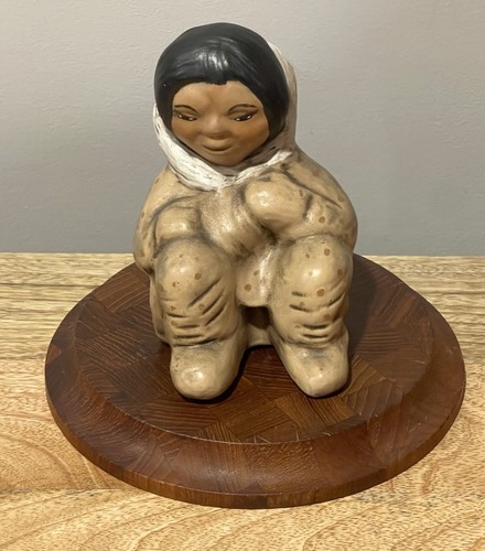 Statuina bambina eschimese - , con