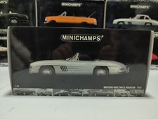MINICHAMPS 1:18 MERCEDES-BENZ