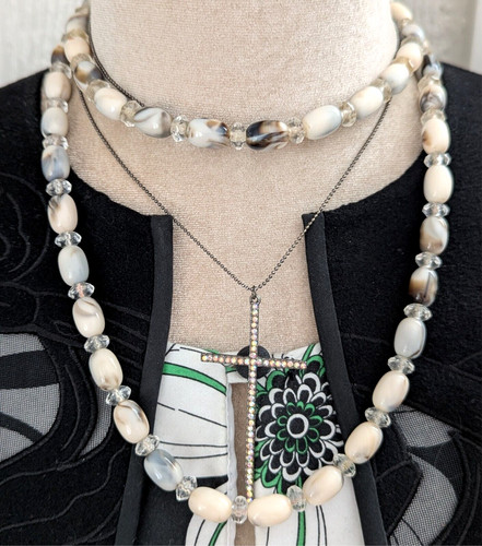 Collana con ciondolo croce - , a