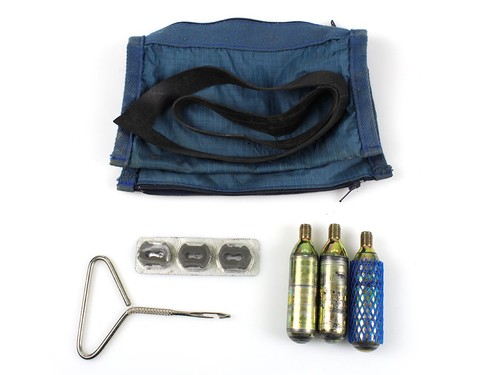 Kit riparazione pneumatici - , *