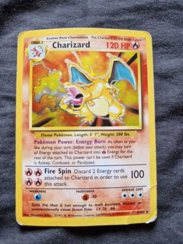 Charizard 102 pokemon base - charizard,