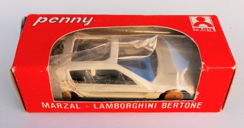 Voiture miniature 66 - voiture,