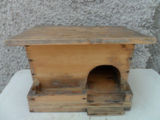 VECCHIA CUCCIA CASETTA RIFUGIO IN LEGNO PER PICCOLI ANIMALI FABBRICATA A MANO
