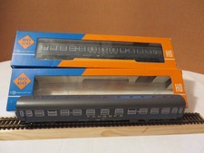 H0 ROCO  N. 2 CARROZZE