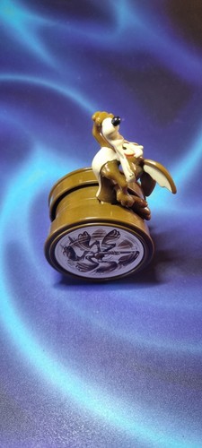 Coyote looney tunes warner - looney,