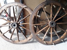 RUOTA CARRETTO SCOLPITE A MANO