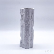 Vaso In Porcellana Bisquit