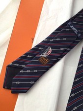 Cravatta HERMES seta modello