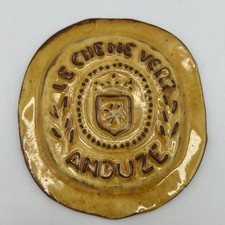 Ceramica Le Chêne Vert Anduze, vintage Campione smalto miele logo ceramica 4,5” x 5”