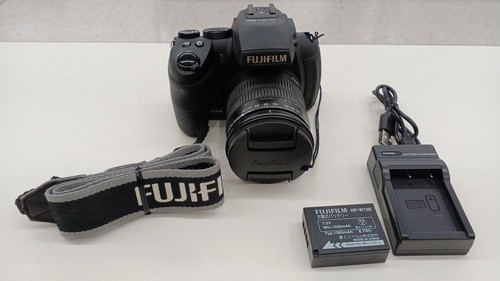 Fujifilm finepix hs30exr - finepix,