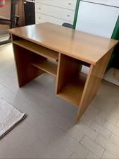 Piccola scrivania per ufficio