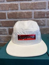 Supreme CAPPELLO BIANCO CON LOGO UNISEX