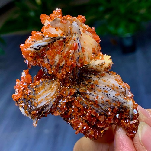 103g vanadinite naturale - 103g, su