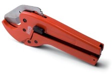 TAGLIATUBI/CESOIA PROFESSIONALE HIT42 MM.  PER TUBI IN MATERIALE PLASTICO